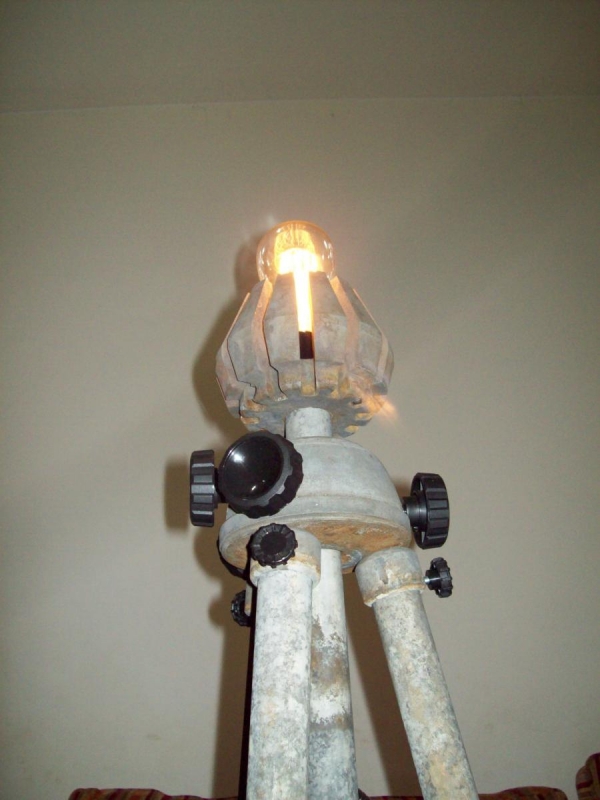 Лампа в стиле "пост-ядер" (Фото 19)