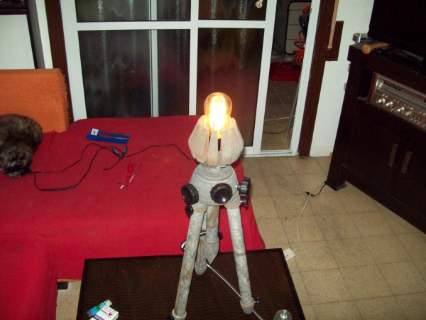Лампа в стиле "пост-ядер" (Фото 18)