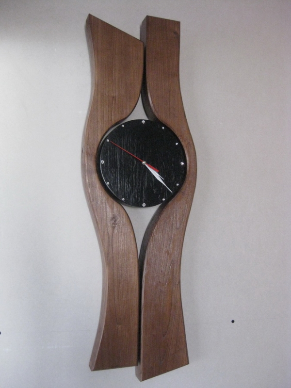 Часы с двойным циферблатом