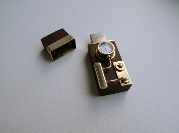 Флешка LJ-1 Wood