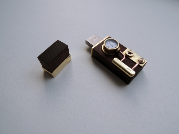 Флешка LJ-1 Wood