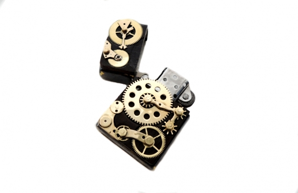 Зажигалка и портсигар в стиле Clockwork