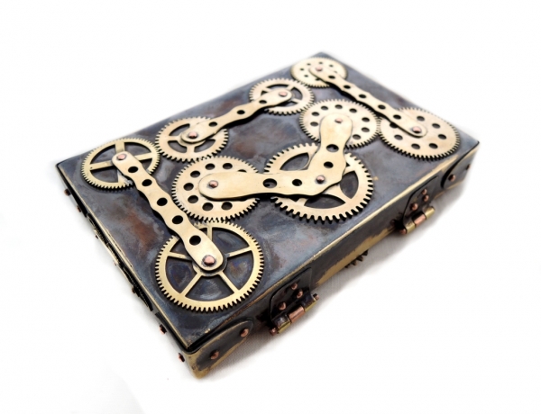 Зажигалка и портсигар в стиле Clockwork