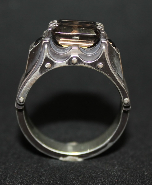 Перстень с раух-топазом