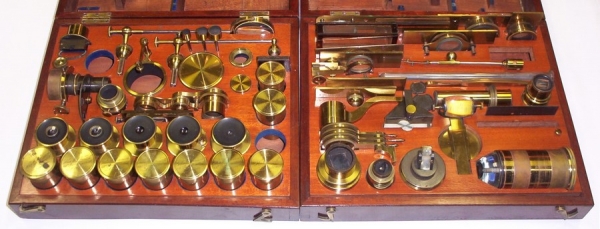 Старинные микроскопы. (Фото 28)