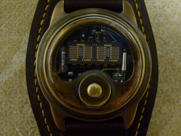 Наручные часы на светодиодной матрице