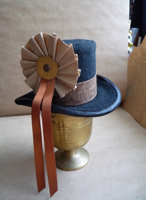 Цилиндр-шляпка Госпожи  Мариоланы (Фото 7)