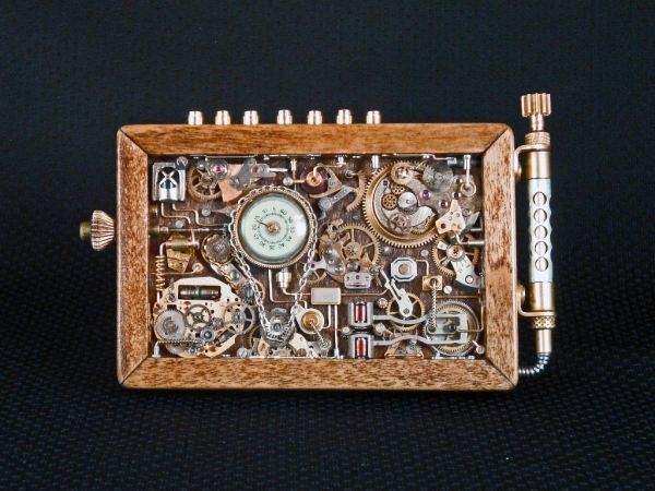 Steampunk или  clockpunk Portable Time Machine 1