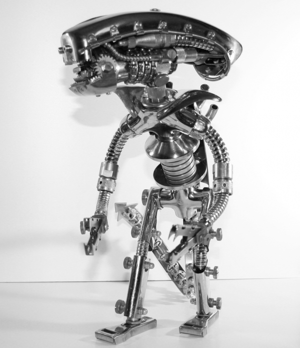 Alien. Metal trash robot (Фото 4)