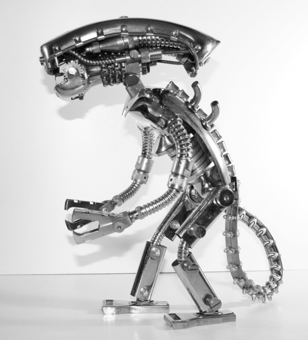 Alien. Metal trash robot (Фото 3)