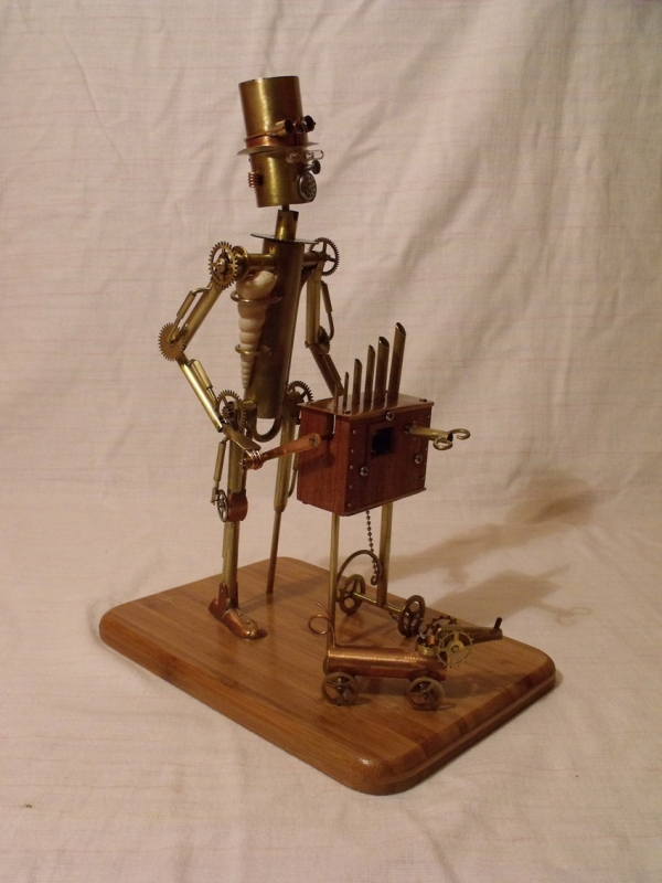 Паровой робот шарманщик (Фото 2)