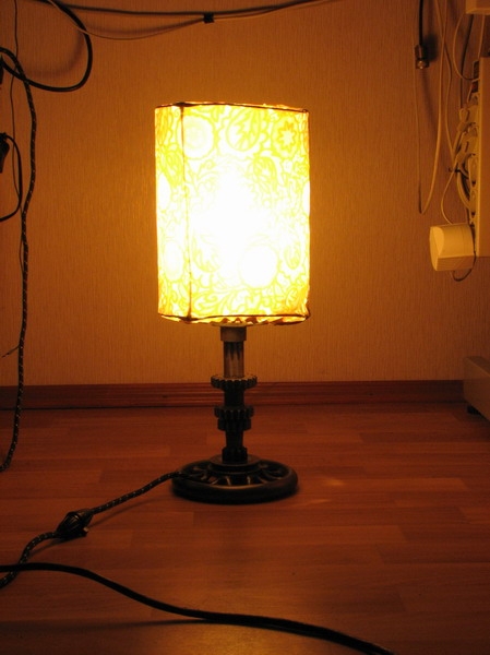 лампа Motorius