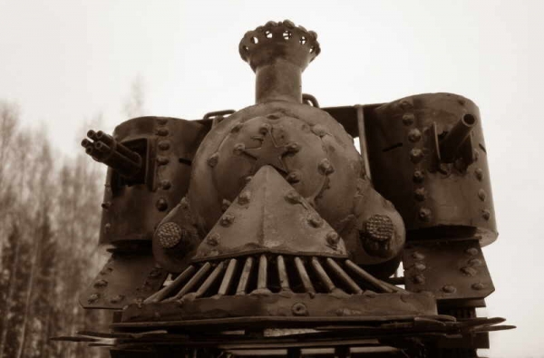 Стим-танк, гусеничный бронепоезд. Ко дню Защитника отечества. (Фото 5)