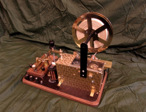 Телеграфный аппарат Морзе, для кино.