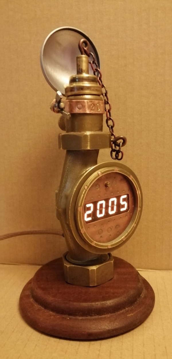 Часы из водосчётчика #2 +масляная лампа.