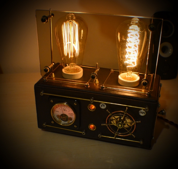 Стимпанк лампа с  лампой Эдисона