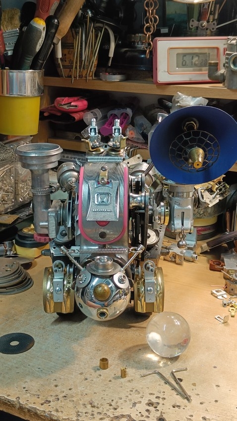 Стимпанк-улитка...