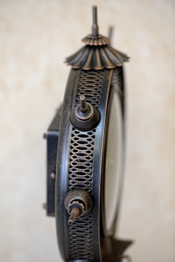 Часы в подарок...