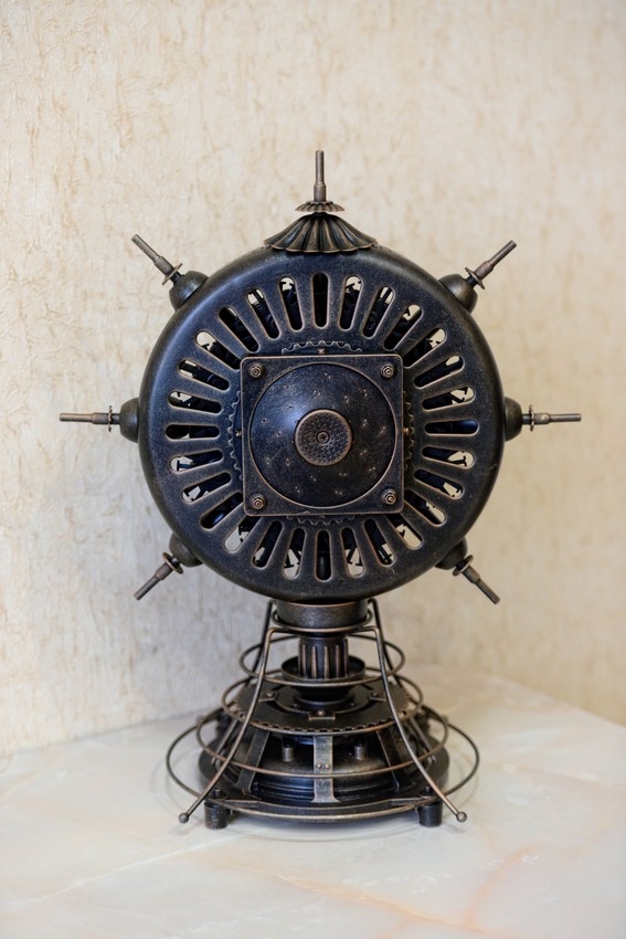 Часы в подарок...