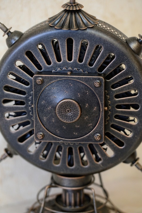 Часы в подарок...