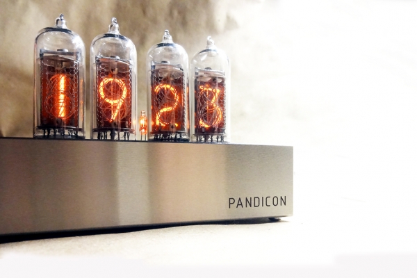 Часы Pandicon на газоразрядных индикаторах