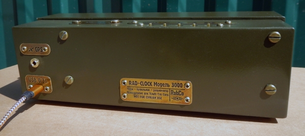 Настольные часы-будильник-радиометр-термометр на газоразрядных индикаторах RAD-CLOCK 3000