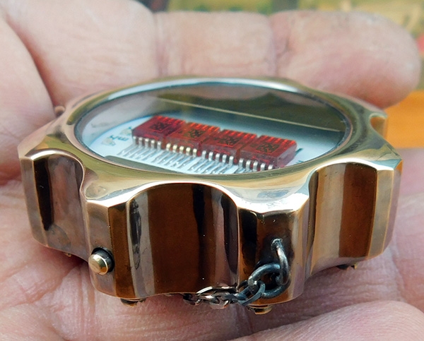 Карманные часы-дозиметр в стиле Fallout