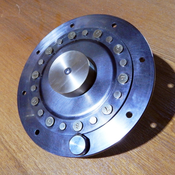 Кодовый сейфовый механизм