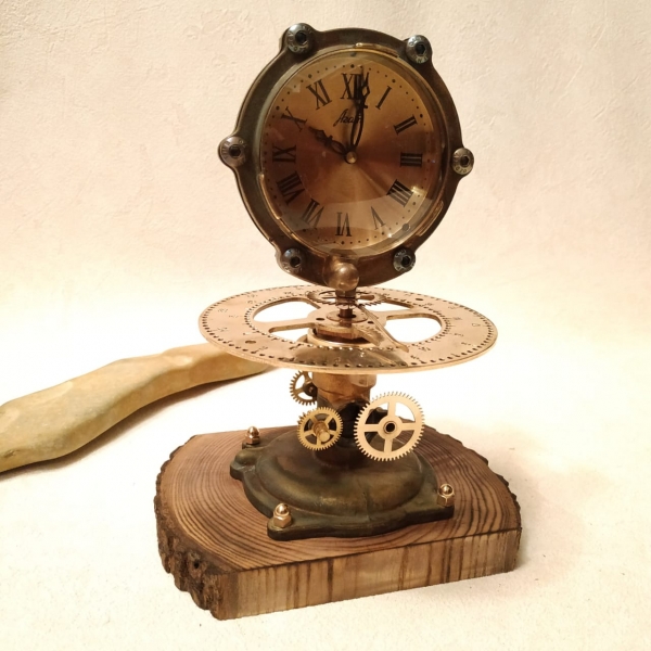 Часы в стиле стимпанк, настольные Агат из СССР 107