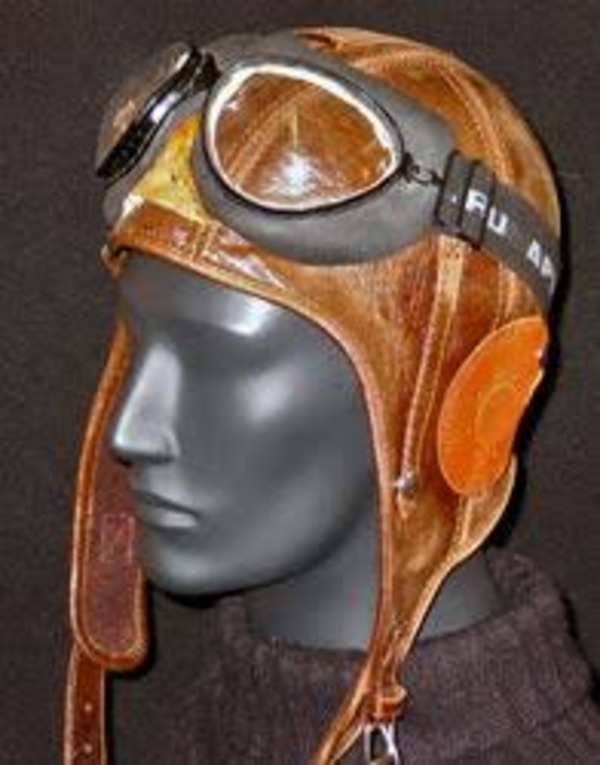 003-02-шлем лётчика кожаный жёлтый