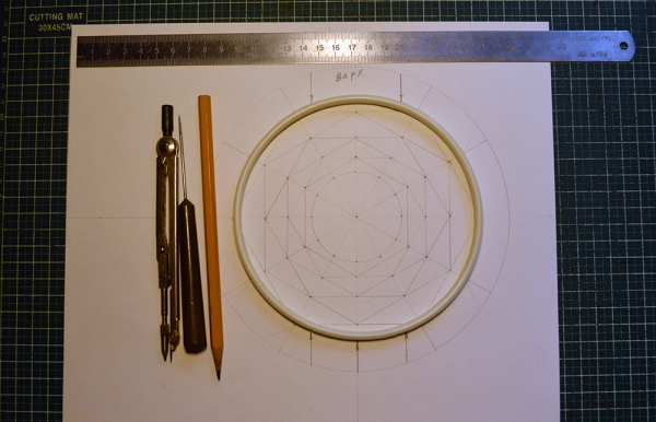 Часы, ловец снов в стиле зомбиклок.