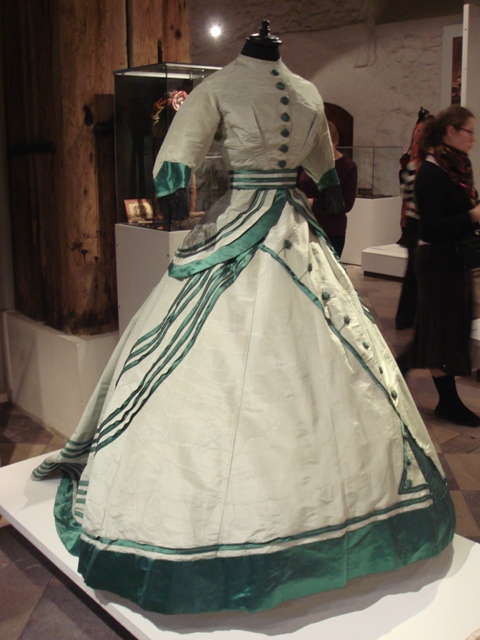 На выставке "Мода Викторианской эпохи" - платья и аксессуары 1830 - 1900 годов из собрания Александра Васильева, Париж (Фото 30)