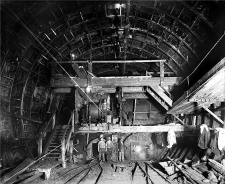 Постройка тунеля Ротерхайт