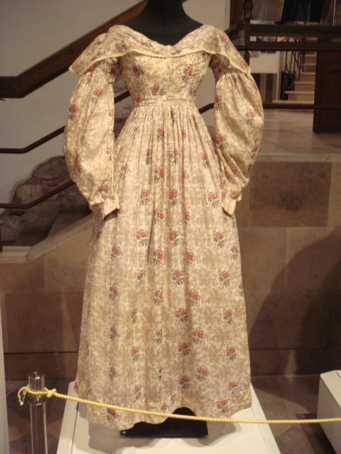 На выставке "Мода Викторианской эпохи" - платья и аксессуары 1830 - 1900 годов из собрания Александра Васильева, Париж (Фото 13)