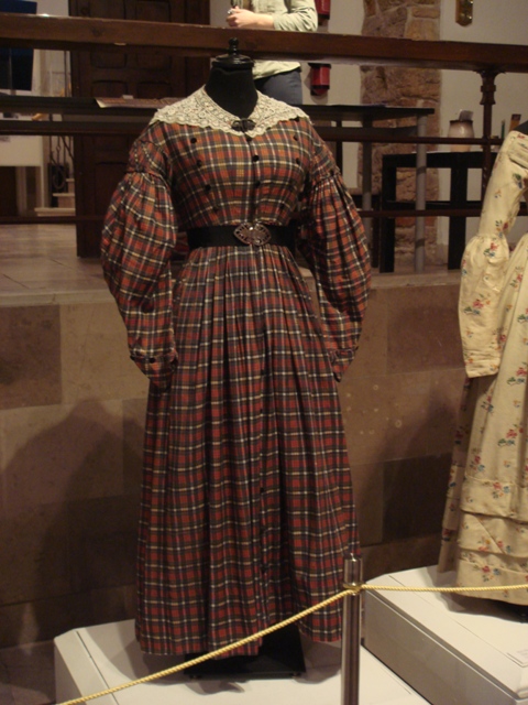 На выставке "Мода Викторианской эпохи" - платья и аксессуары 1830 - 1900 годов из собрания Александра Васильева, Париж (Фото 12)